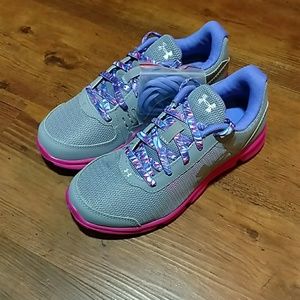 NWT Under Armour GPS Speed Swift Girls Sz 2.5